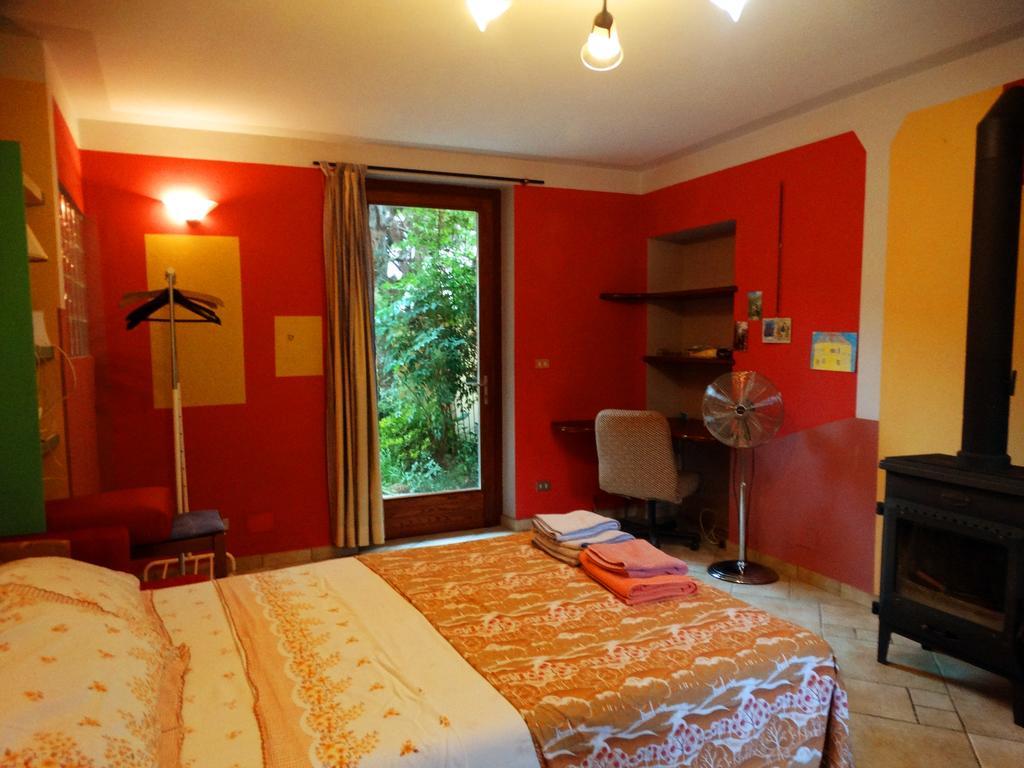 Agriturismo Casa De Colores Moretta Eksteriør billede