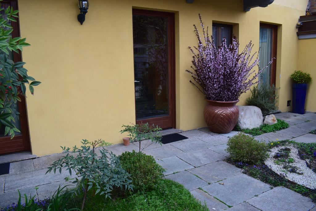 Agriturismo Casa De Colores Moretta Eksteriør billede